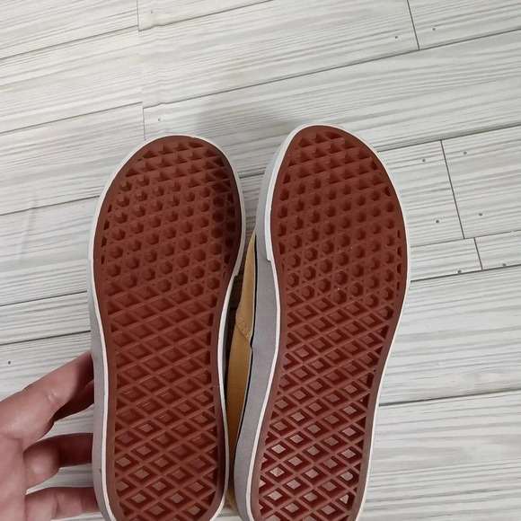 Vans yellow canvas sneakers women's size 5.5 - Picture 4 of 5